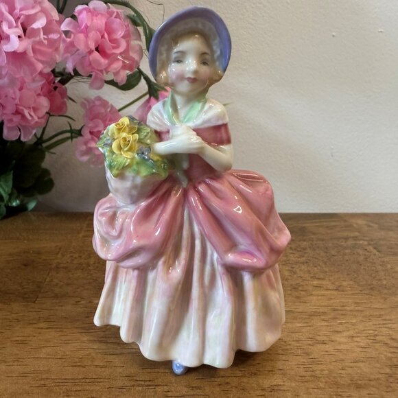 Royal Doulton Figurine Cissie HN1809 Pink Dress Bonnet Basket of Flowers - Picture 1 of 5